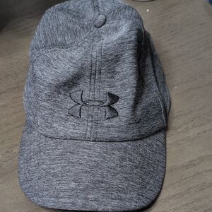 WOMEN'S UNDER ARMOUR BALL CAP 🧢